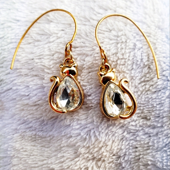 Vintage Gold-toned Cat Rhinestone Costume Earrings
